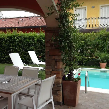 With Pool
